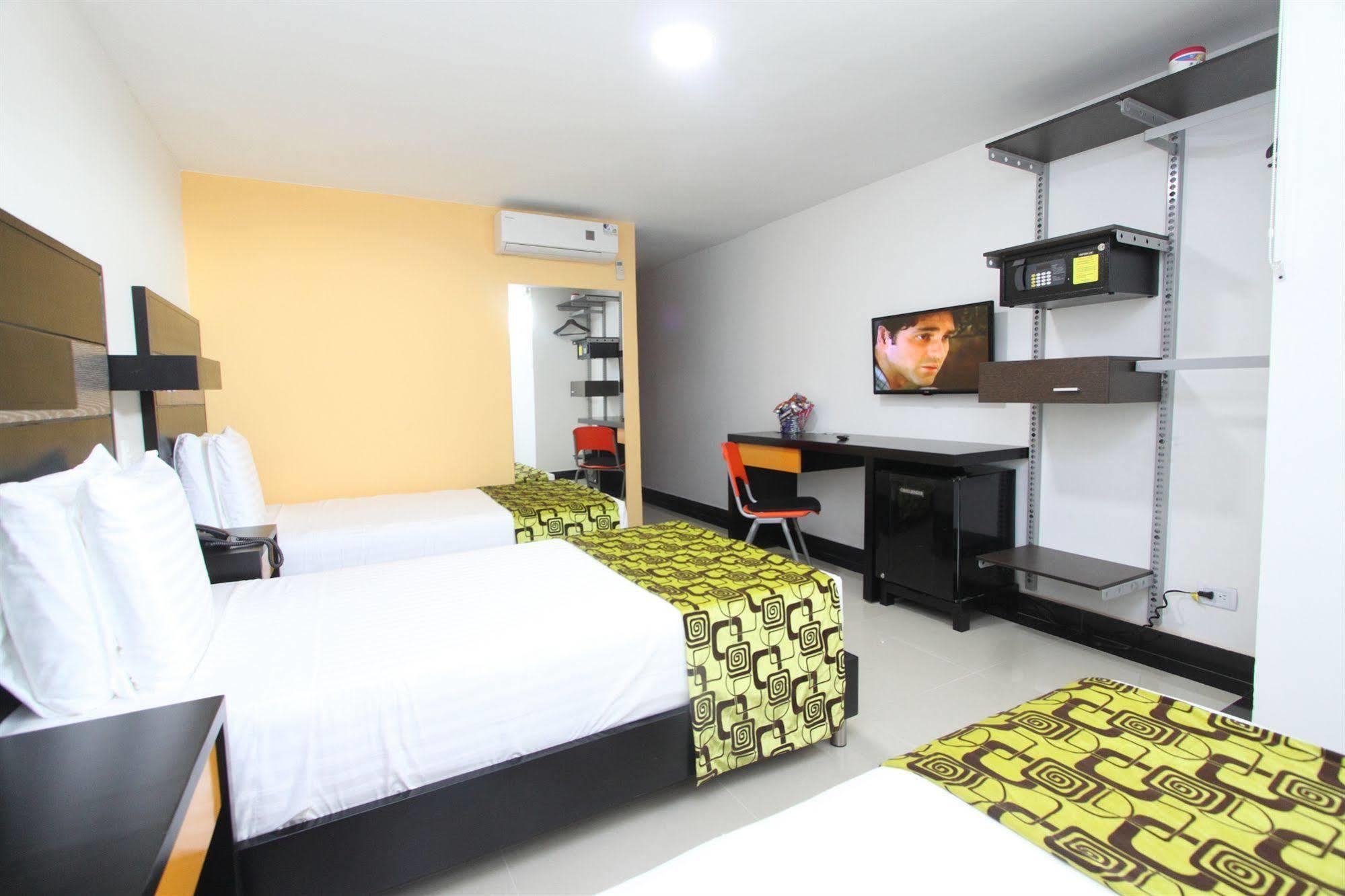 Hotel Genova Prado Barranquilla  Bagian luar foto