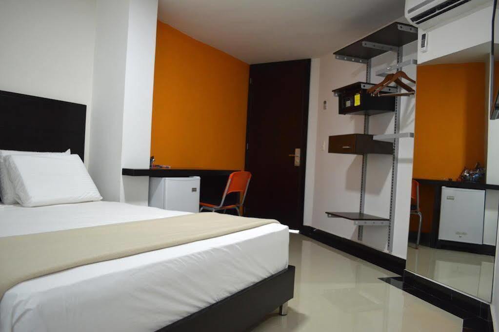 Hotel Genova Prado Barranquilla  Bagian luar foto